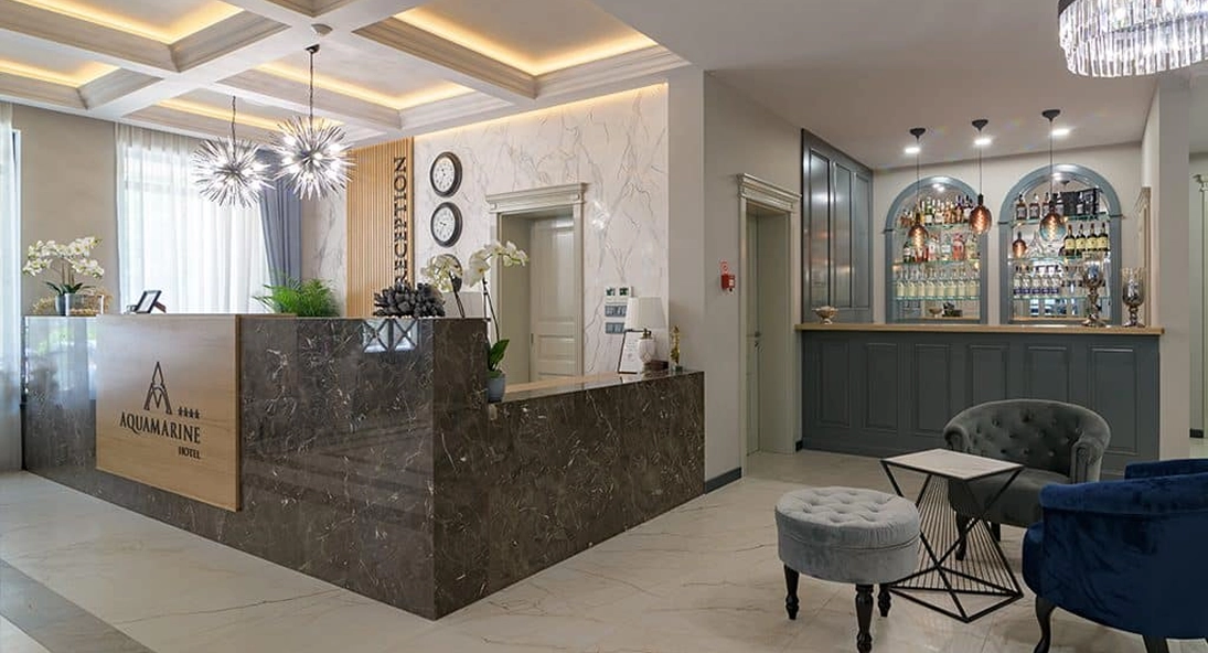 Lobby Bar